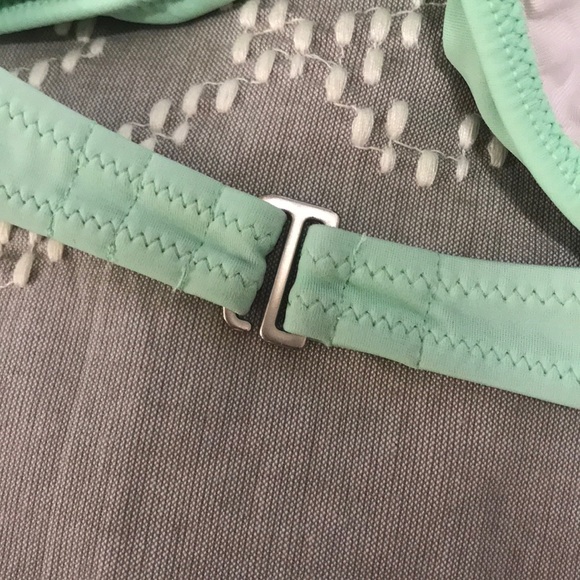 Light Green Strapless Swim Top - Picture 4 of 6